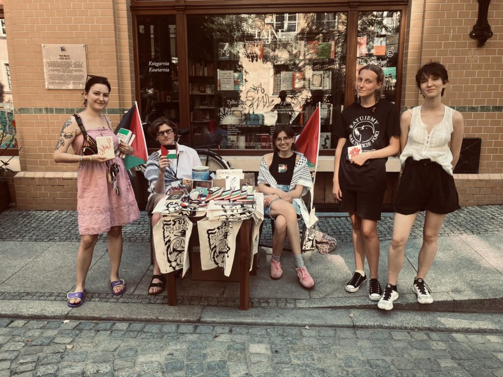 Tajne komplety dla Palestyny