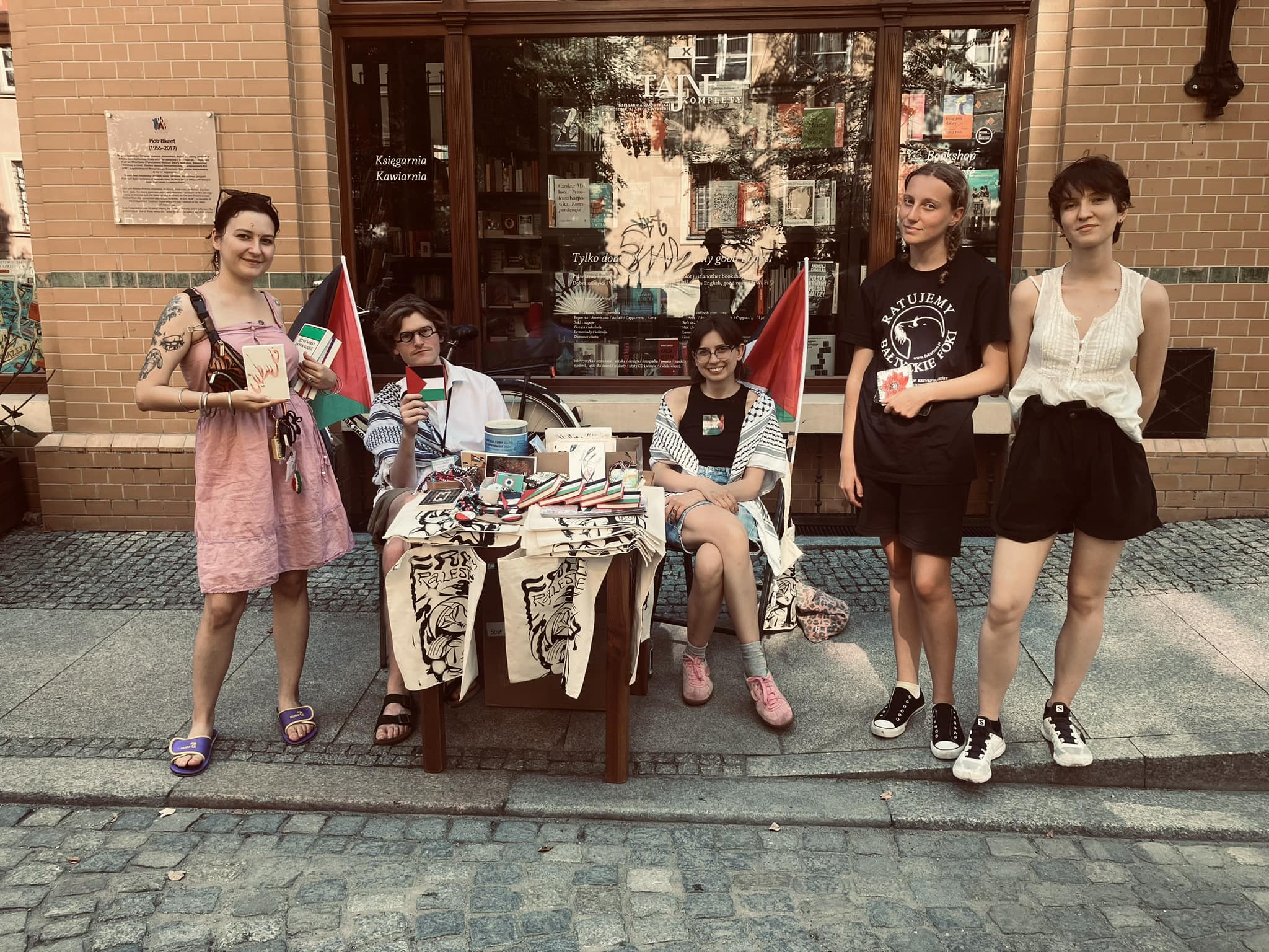 Tajne komplety dla Palestyny