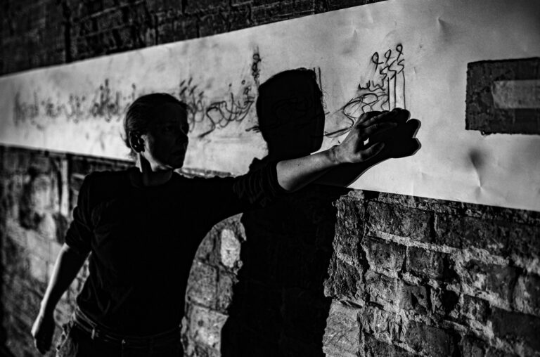 Lament - performans autorstwa Aurory Lubos. fot. Kazimierz Ździebło