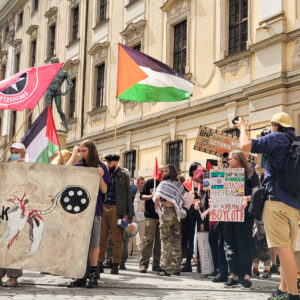 Protest przeciwko współpracy Festiwalu Nowe Horyzonty z BNP Paribas