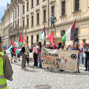 Protest przeciwko współpracy Festiwalu Nowe Horyzonty z BNP Paribas